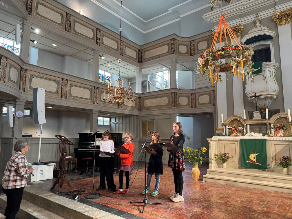 f7616dcd-b249-46f4-b1ef-3cecd4405b89